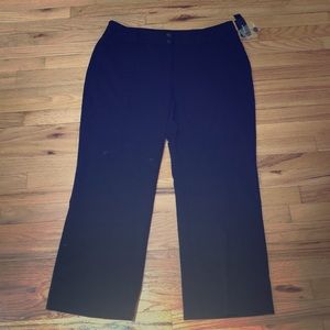 NWT Alfani curvy-fit trousers, 16 short in black